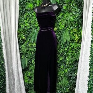 Xtraordinary Dress XS Purple Velvet Cowl Neck Side Slit Formal Gown 3791 Size 1